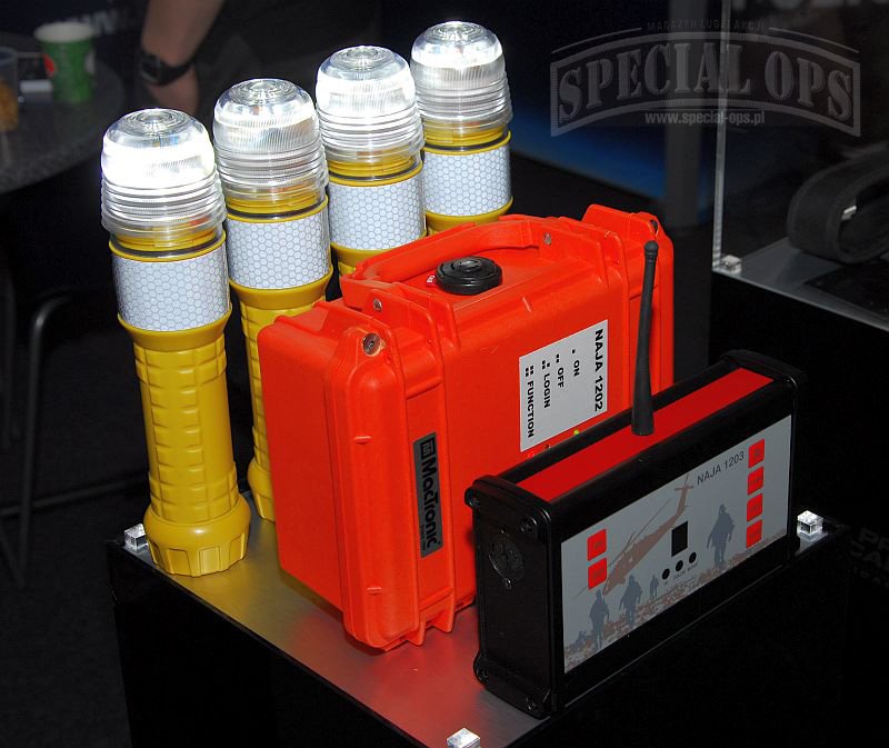 Zestaw zdalnie sterowanych elektronicznych flar sygnalizacyjnych (Mactronic)