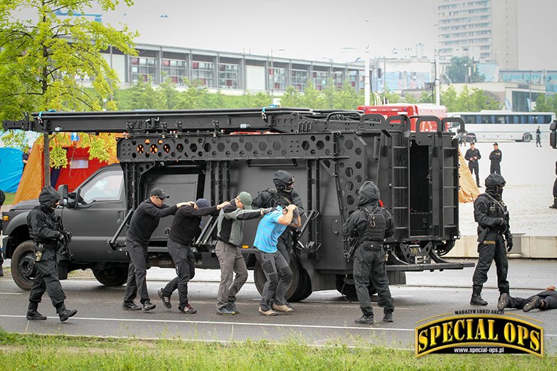 Bastion - ćwiczenia zgrywające służb na stadionie PGE Narodowy (31 maja 2016 r.).