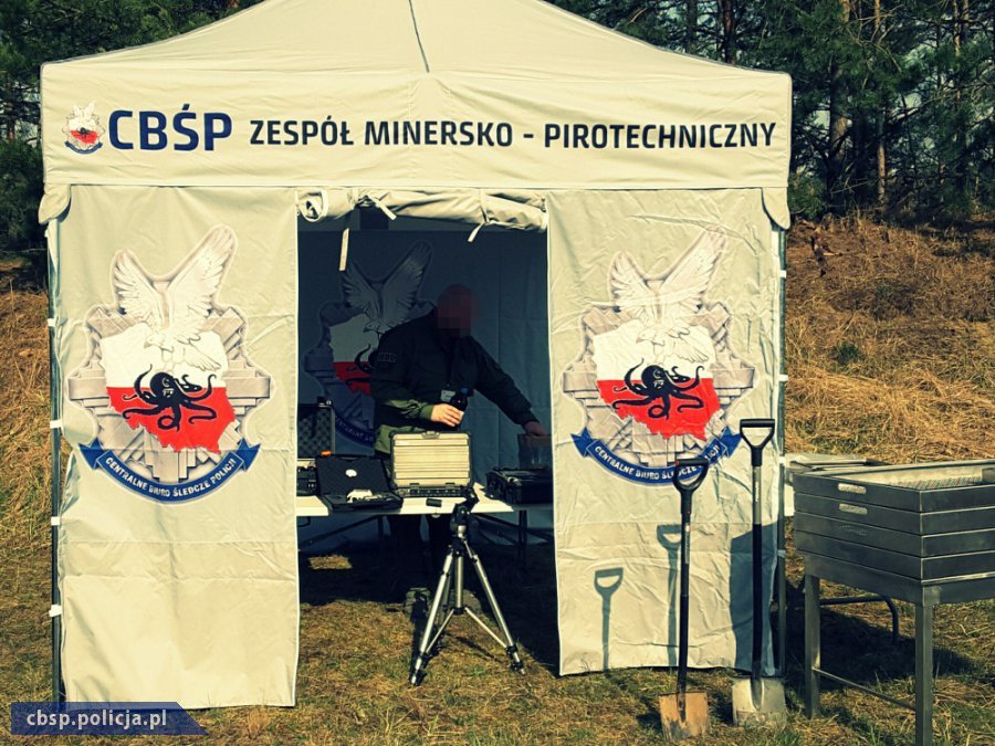 Specjalistyczne szkolenie dla techników kryminalistyki zrealizowane przez funkcjonariuszy Wydziału do Zwalczania Aktów Terroru Centralnego Biura Śledczego Policji i Szkołę Policji w Pile.