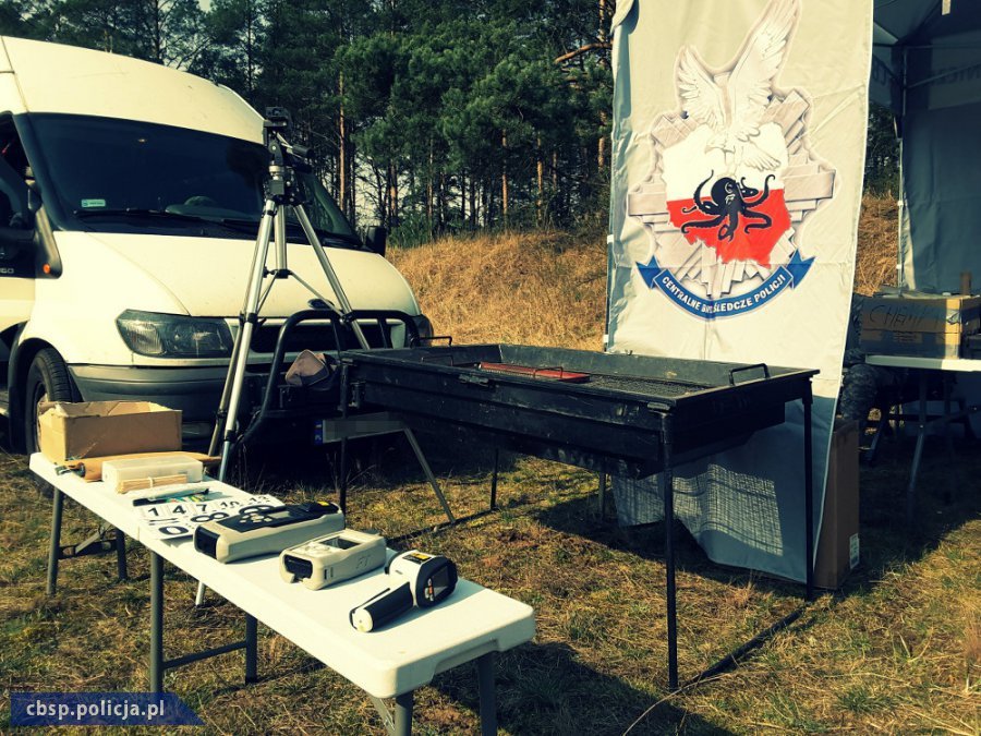 Specjalistyczne szkolenie dla techników kryminalistyki zrealizowane przez funkcjonariuszy Wydziału do Zwalczania Aktów Terroru Centralnego Biura Śledczego Policji i Szkołę Policji w Pile.