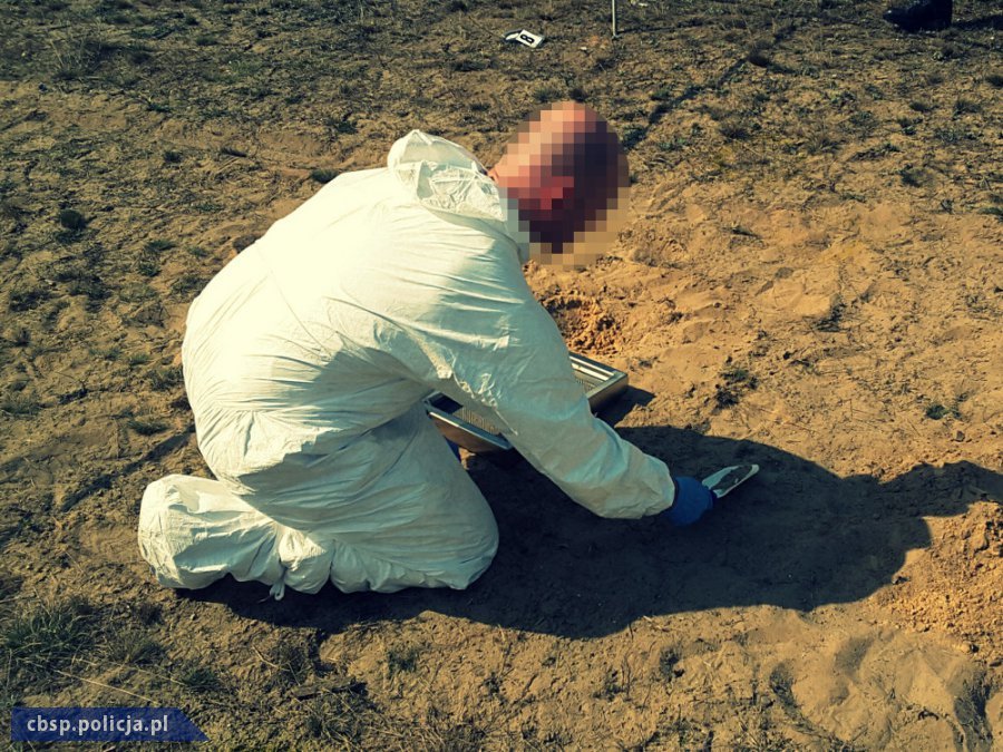 Specjalistyczne szkolenie dla techników kryminalistyki zrealizowane przez funkcjonariuszy Wydziału do Zwalczania Aktów Terroru Centralnego Biura Śledczego Policji i Szkołę Policji w Pile.