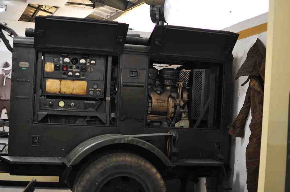 Generator prądotwórczy używany w (Ludowym) Wojsku Polskim.