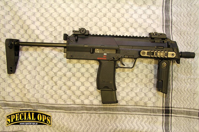 Pistolet maszynowy HK MP7.