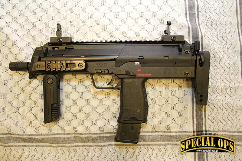 Pistolet maszynowy HK MP7.