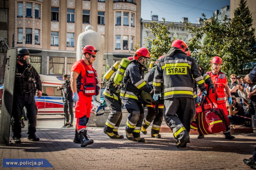Pokaz dynamiczny współdziałania służb, w tym łódzkich antyterrorystów (SPAP Łódź) i funkcjonariuszy łódzkiego oddziału Straży Granicznej - Łódź, 13 września 2016 r.