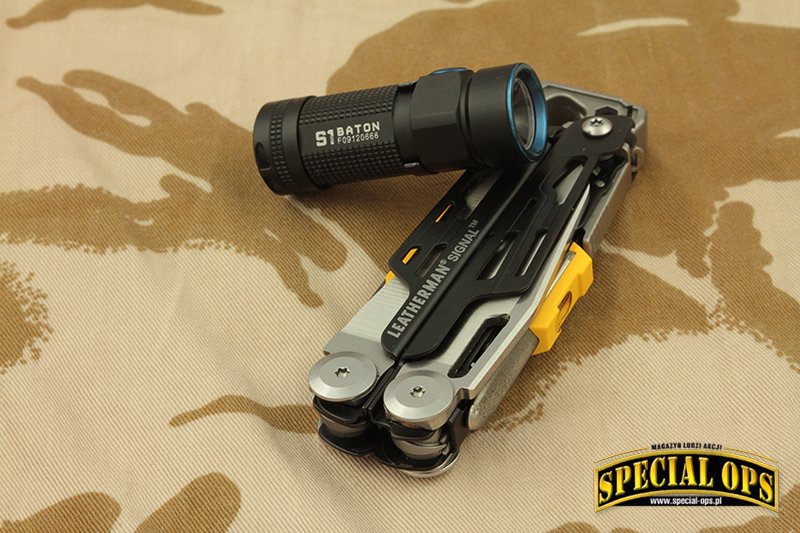 Leatherman Signal