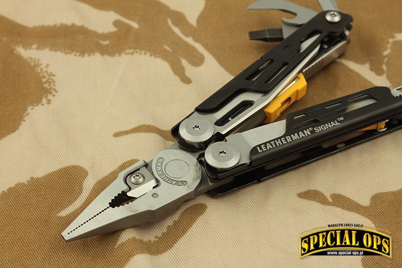 Leatherman Signal