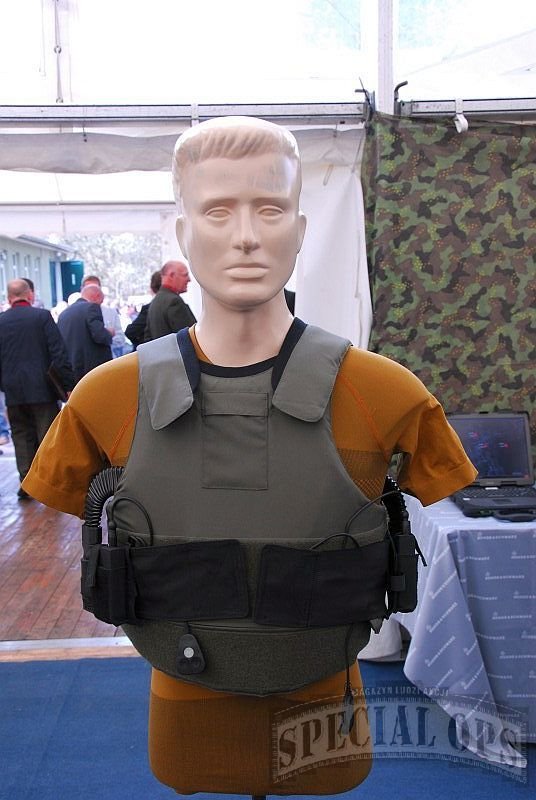 Kamizelka chłodząca z systemu Gladius