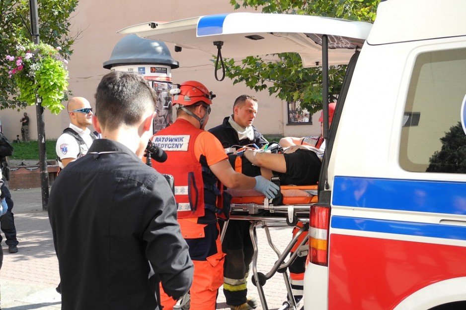 Pokaz dynamiczny współdziałania służb, w tym łódzkich antyterrorystów (SPAP Łódź) i funkcjonariuszy łódzkiego oddziału Straży Granicznej - Łódź, 13 września 2016 r.