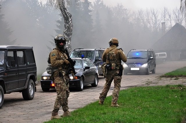 Przygotowania służb do Szczytu NATO - ćwiczenia zgrywające Oddziału Specjalnego Żandarmerii Wojskowej w Warszawie i Biura Ochrony Rządu (Operacja Północ 16).