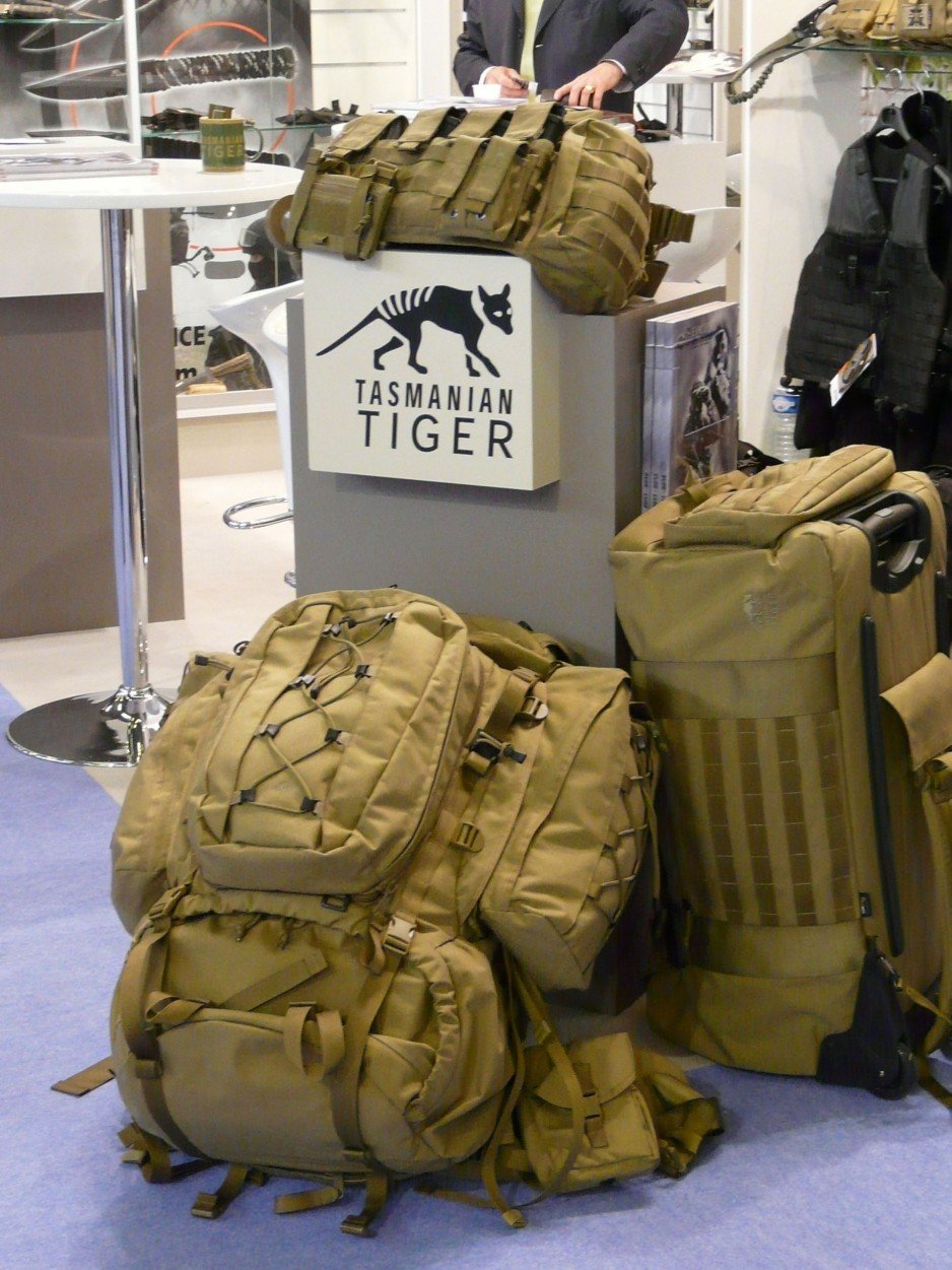 Fragment oferty Tasmanian Tiger - znanego producenta plecaków, toreb i wyposażenia taktycznego.