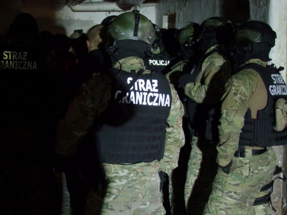 Szkolenie minersko–pirotechniczne Morskiego Oddziału Straży Granicznej, Samodzielnego Pododdziału Antyterrorystycznego Policji w Gdańsku i żołnierzy Jednostki Wojskowej FORMOZA.