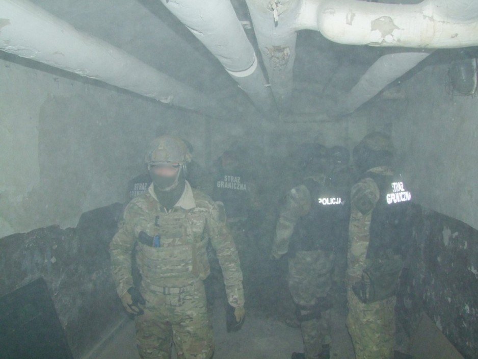 Szkolenie minersko–pirotechniczne Morskiego Oddziału Straży Granicznej, Samodzielnego Pododdziału Antyterrorystycznego Policji w Gdańsku i żołnierzy Jednostki Wojskowej FORMOZA.