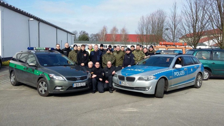 Szkolenie niemieckich policjantów z Frankfurtu nad Odrą i strażników granicznych Grupy ds. Wspólnej Placówki z siedzibą w Świecku w zakresie taktyki i technik interwencji.