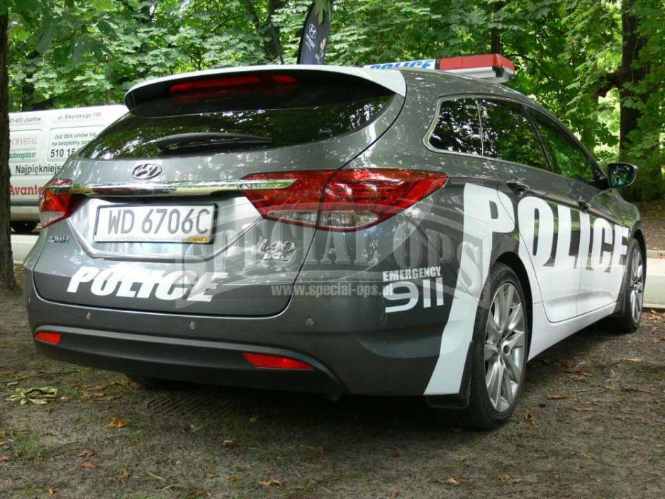 Nowoczesny radiowóz policyjny Hyundai i40