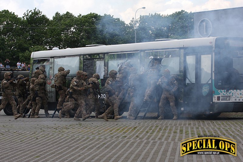 Targi Proobronne i Kongres Organizacji Proobronnych PRO DEFENSE - Ostróda, 2-5 czerwca 2016 r.