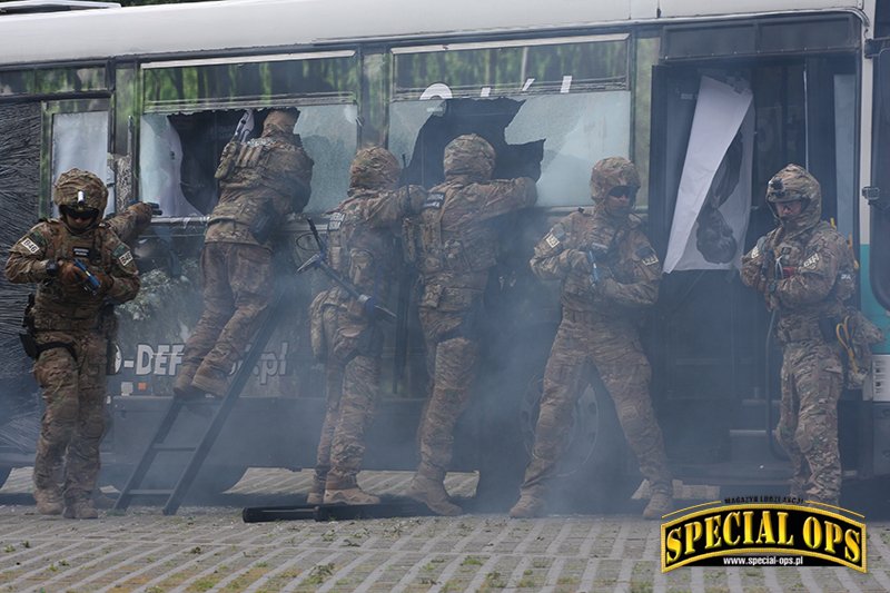 Targi Proobronne i Kongres Organizacji Proobronnych PRO DEFENSE - Ostróda, 2-5 czerwca 2016 r.
