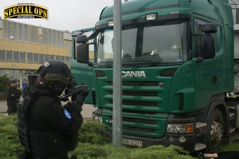 IV Zawody i Warsztaty Ratownictwa Taktycznego Grup Interwencyjnych Służby Więziennej Tactical Prison Rescue - 23-26.05.2017 - Wołów/Brzeg Dolny. - stacja: DEPTAK.