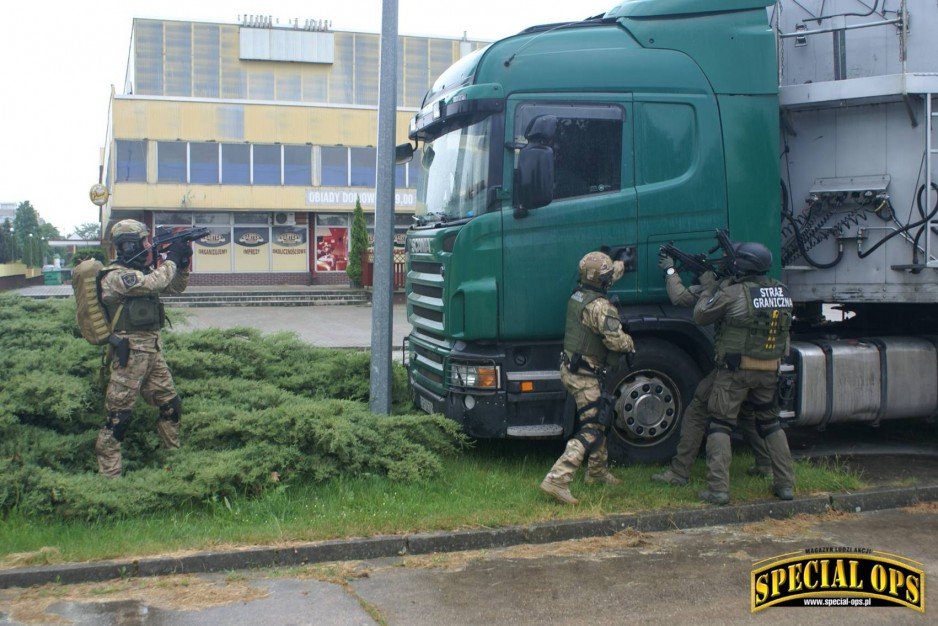 IV Zawody i Warsztaty Ratownictwa Taktycznego Grup Interwencyjnych Służby Więziennej Tactical Prison Rescue - 23-26.05.2017 - Wołów/Brzeg Dolny. - stacja: DEPTAK.