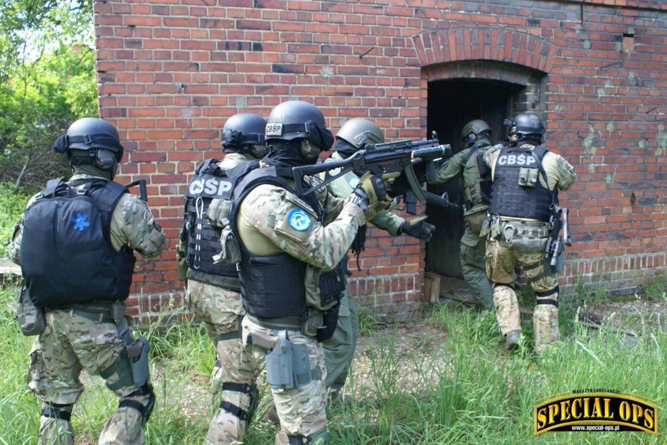 IV Zawody i Warsztaty Ratownictwa Taktycznego Grup Interwencyjnych Służby Więziennej Tactical Prison Rescue - 23-26.05.2017 - Wołów/Brzeg Dolny. - stacja: KOSZARY.