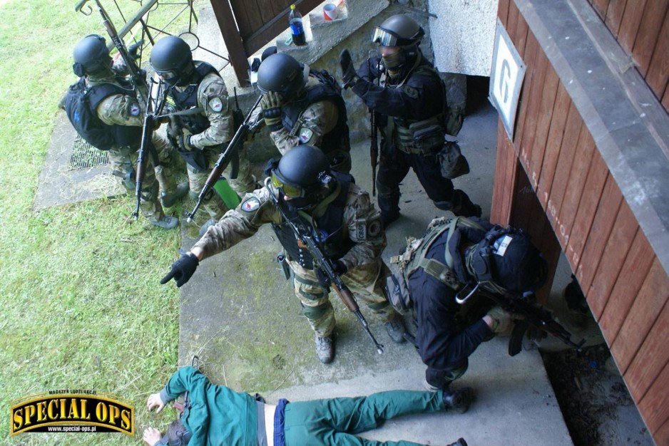 IV Zawody i Warsztaty Ratownictwa Taktycznego Grup Interwencyjnych Służby Więziennej Tactical Prison Rescue - 23-26.05.2017 - Wołów/Brzeg Dolny. - stacja: LEŚNICZÓWKA.