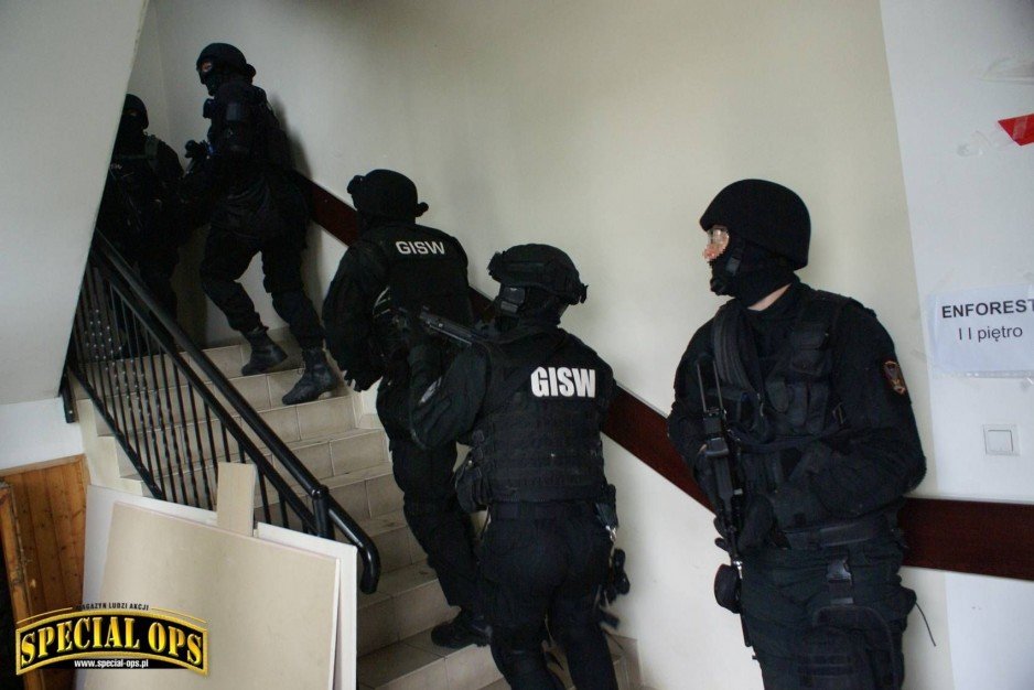 IV Zawody i Warsztaty Ratownictwa Taktycznego Grup Interwencyjnych Służby Więziennej Tactical Prison Rescue - 23-26.05.2017 - Wołów/Brzeg Dolny. - stacja: PIECYK.