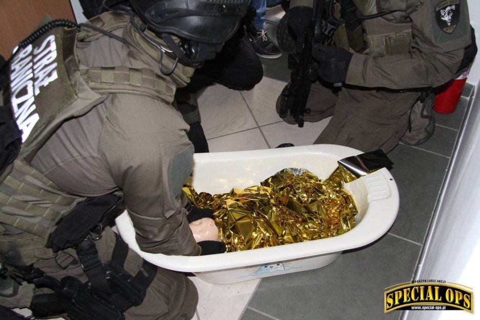 IV Zawody i Warsztaty Ratownictwa Taktycznego Grup Interwencyjnych Służby Więziennej Tactical Prison Rescue - 23-26.05.2017 - Wołów/Brzeg Dolny. - stacja: PIECYK.