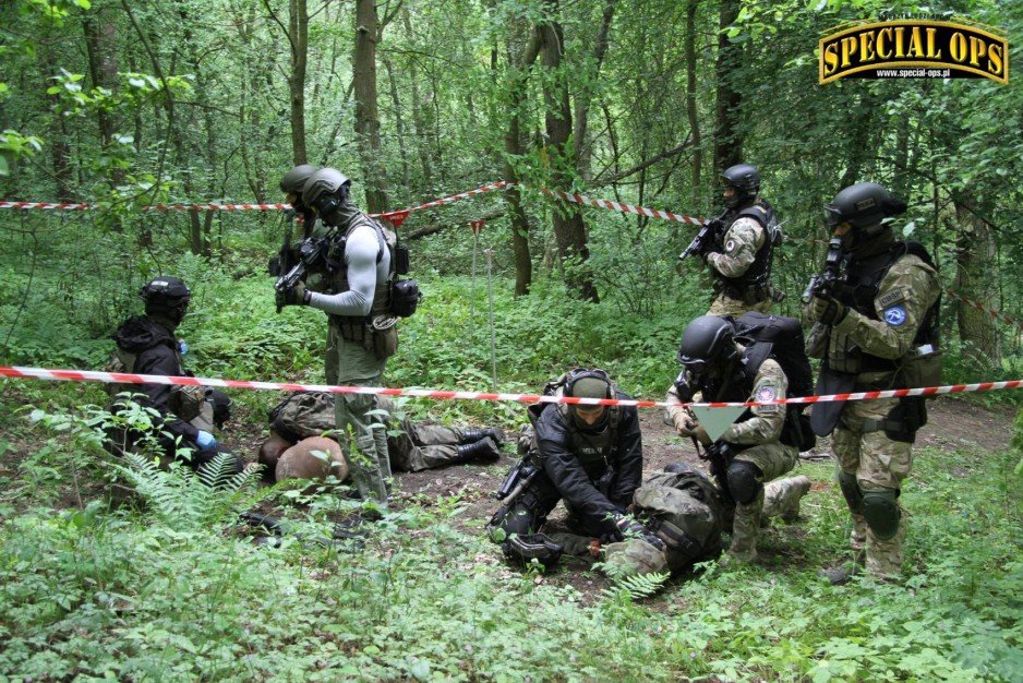 IV Zawody i Warsztaty Ratownictwa Taktycznego Grup Interwencyjnych Służby Więziennej Tactical Prison Rescue - 23-26.05.2017 - Wołów/Brzeg Dolny. - stacja: POSTERUNEK.