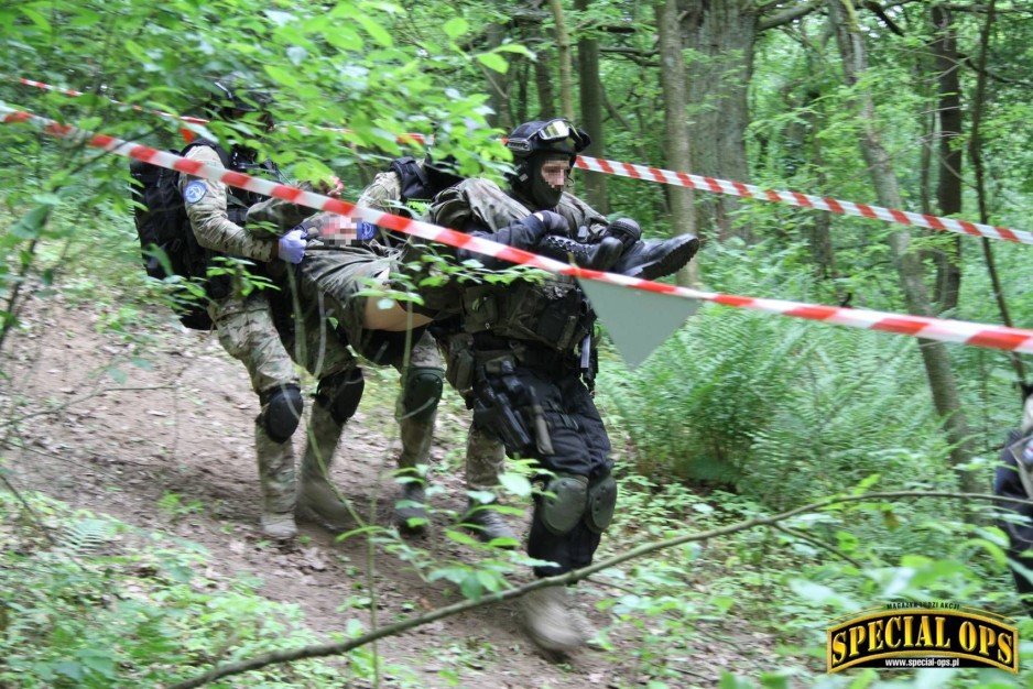 IV Zawody i Warsztaty Ratownictwa Taktycznego Grup Interwencyjnych Służby Więziennej Tactical Prison Rescue - 23-26.05.2017 - Wołów/Brzeg Dolny. - stacja: POSTERUNEK.