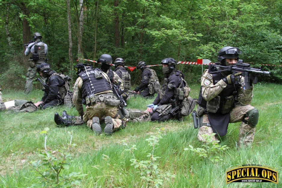 IV Zawody i Warsztaty Ratownictwa Taktycznego Grup Interwencyjnych Służby Więziennej Tactical Prison Rescue - 23-26.05.2017 - Wołów/Brzeg Dolny. - stacja: POSTERUNEK.