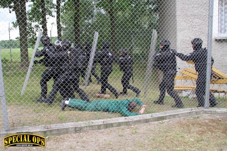IV Zawody i Warsztaty Ratownictwa Taktycznego Grup Interwencyjnych Służby Więziennej Tactical Prison Rescue - 23-26.05.2017 - Wołów/Brzeg Dolny. - stacja: SPACER.