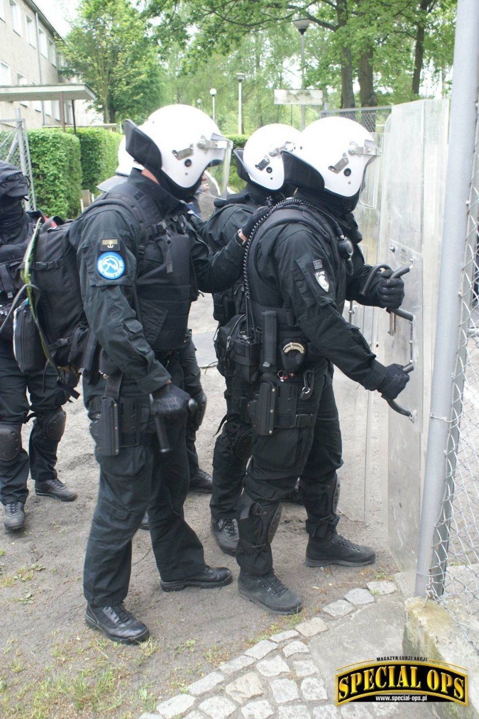 IV Zawody i Warsztaty Ratownictwa Taktycznego Grup Interwencyjnych Służby Więziennej Tactical Prison Rescue - 23-26.05.2017 - Wołów/Brzeg Dolny. - stacja: SPACER.