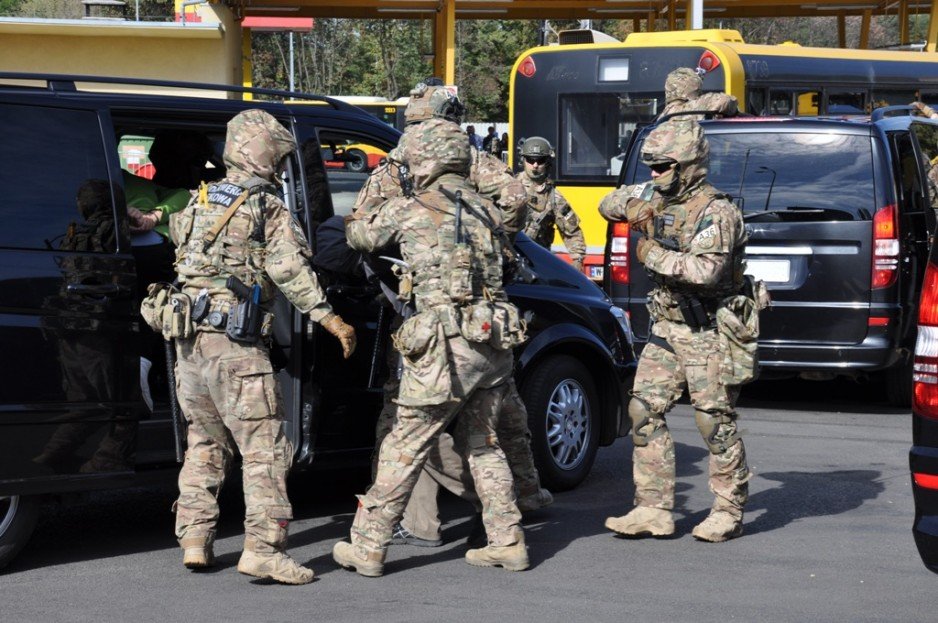 Wydział Działań Specjalnych OSŻW w Warszawie - pokaz dynamiczny podczas Dni Transportu Publicznego.