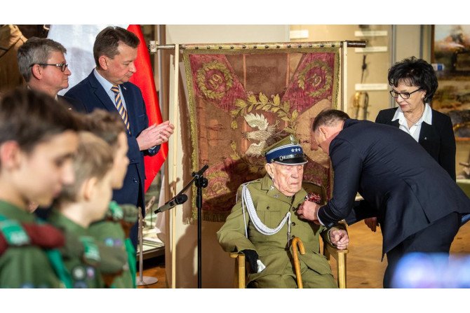 Urodziny najstarszego Powstańca
Fot. Źr&oacute;dło: MON Fot.: st. szer. Wojciech Kr&oacute;l / CO MON