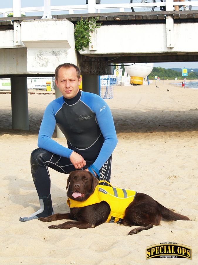 Certyfikowany pies ratownik wodny