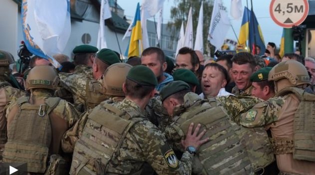 przepychanki z ukrainskimi funkconariuszami