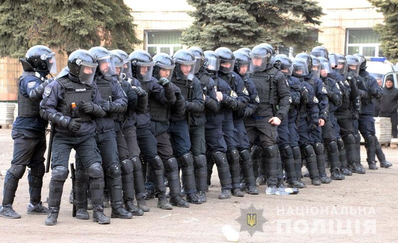 ćwiczenia ukraińskiej policji przed wyborami prezydenckimi