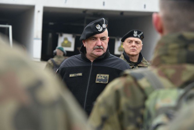 Generał Jarosław Mika w w Centrum Szkolenia Wojsk Lądowych Fot. CSWLąd
&nbsp;