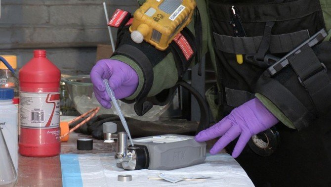 pomiary techniką spektrometrii ruchliwości jonów w laboratorium