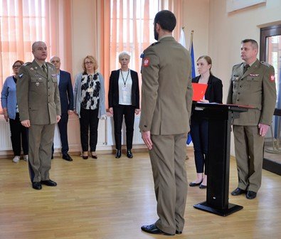 przekazanie obowiazkow komendanta oddzialu zandarmerii wojskowej w krakowie fot 3