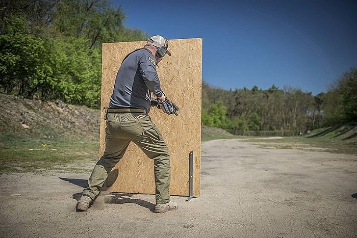 hybrydowe spodnie taktyczne od helikon tex 9