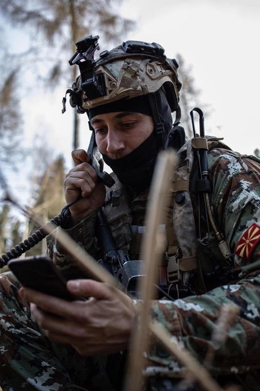 jtac sil powietrznych usa namierza czolgi wroga