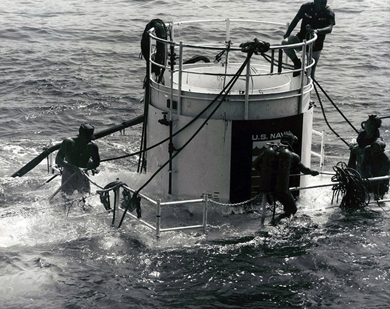 Laboratoryjna łódź podwodna