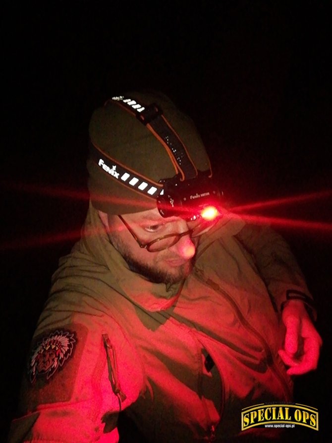 Test użytkownika latarki Fenix HM70R