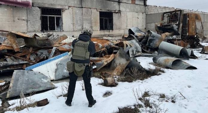 Policyjny kontrterrorysta w czasie misji w Ukrainie. Fot. Policja.pl