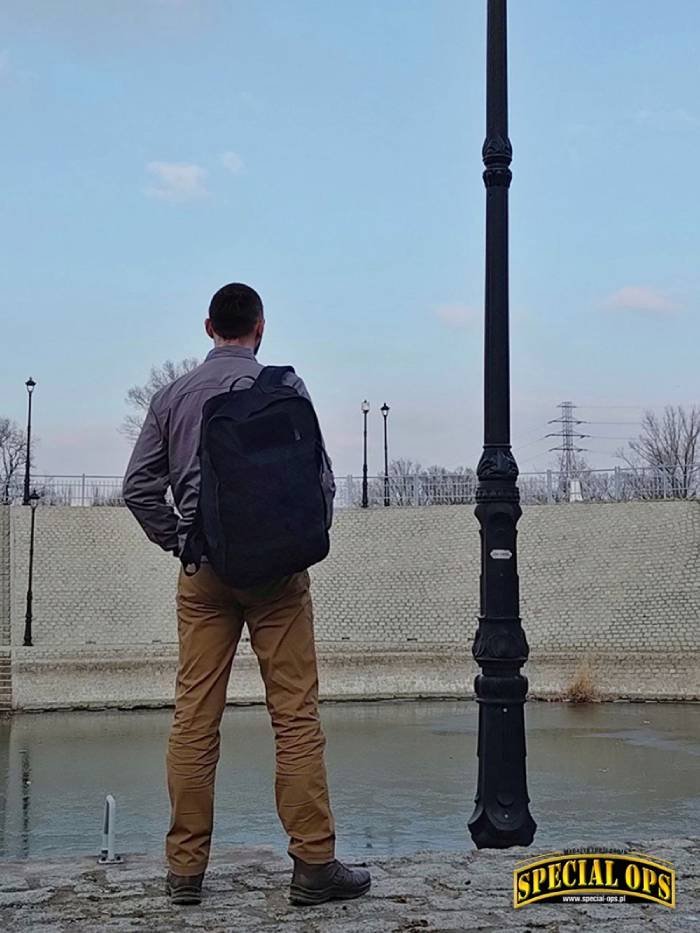 Ubiór w stylu smart casual