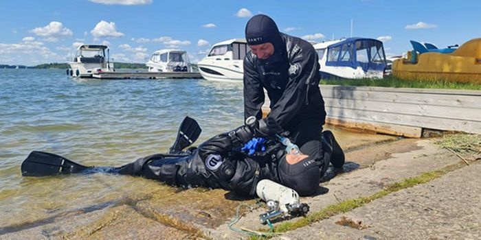 Udzielanie pierwszej pomocy w ramach kursu Rescue Diver. Foto. Krzysztof Miliński