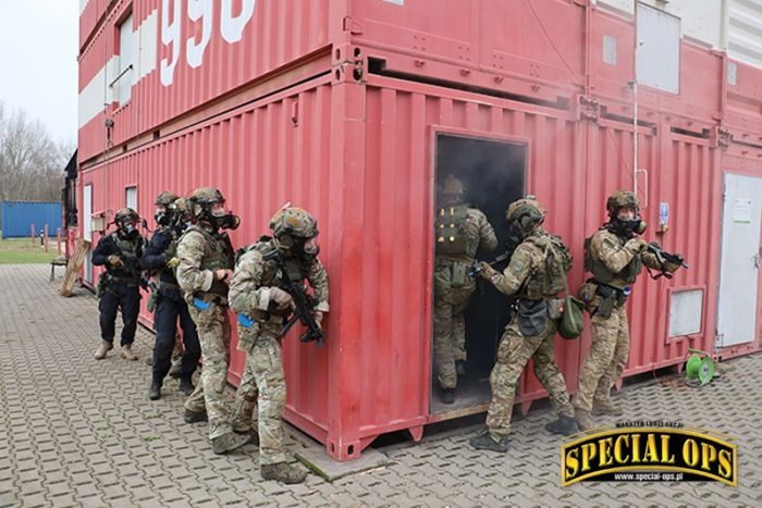 forces cooperation 14