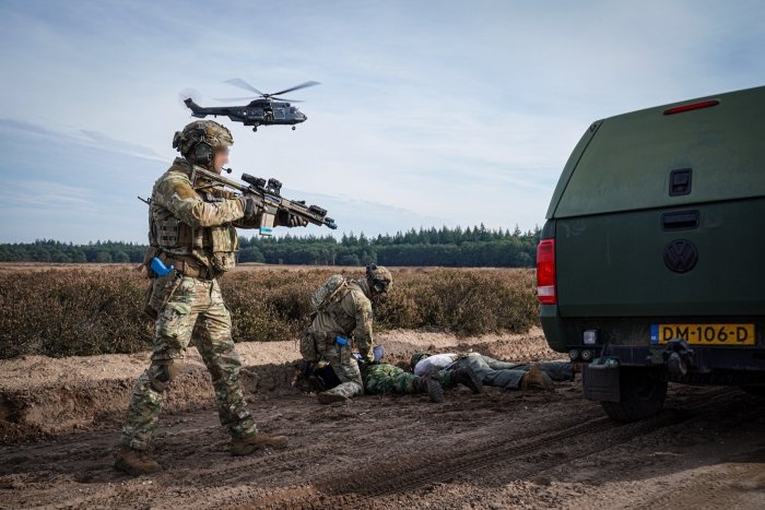 korps commandotroepen holandia 10