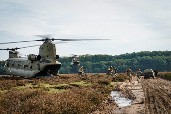 korps commandotroepen holandia 13